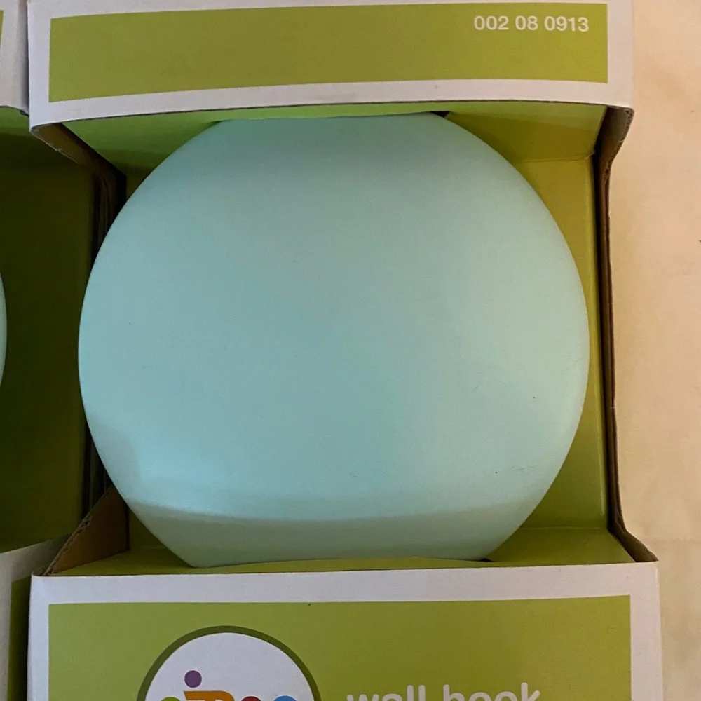 Large Wall Knobs / Hooks with Modern Decor Style like The Dots 